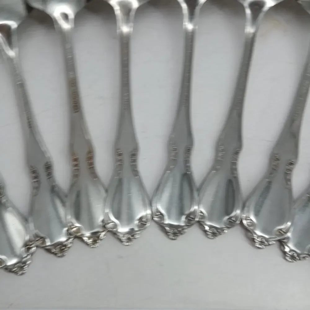 12X Spoons CHATEAU by ONEIDACRAFT DELUXE Stainless 4 Teaspoons 8 Table
